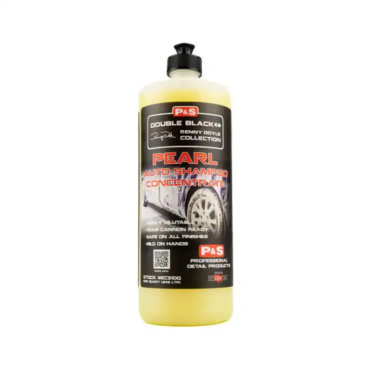 P&S Pearl Autoshampoo 1000ML is een pH-neutrale, hoogschuimende autoshampoo die veilig is voor coatings, waxlagen en alle laktypes. Dankzij de rijke schuimvorming en hoge lubricatie glijdt je washandschoen moeiteloos over de lak, zonder risico op waskrassen. De formule is volledig biologisch afbreekbaar en mild voor zowel voertuig als huid. Geschikt voor handwas, emmerwash en foamlans. Ideaal voor premium detailing en wekelijks onderhoud. Belangrijke informatie: • Geschikt voor: Alle laktypen & coatings • Inhoud: 1000ML • pH-neutrale, veilige shampoo P&S Pearl Autoshampoo 1000ML is een pH-neutrale, hoogschuimende autoshampoo die veilig is voor coatings, waxlagen en alle laktypes. Dankzij de rijke schuimvorming en hoge lubricatie glijdt je washandschoen moeiteloos over de lak, zonder risico op waskrassen. De formule is volledig biologisch afbreekbaar en mild voor zowel voertuig als huid. Geschikt voor handwas, emmerwash en foamlans. Ideaal voor premium detailing en wekelijks onderhoud. Belangrijke informatie: • Geschikt voor: Alle laktypen & coatings • Inhoud: 1000ML • pH-neutrale, veilige shampoo